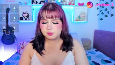 independent model atalaya online show from February 9, 2026, 3:54 am