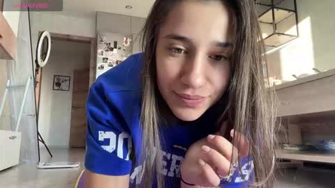 _aura_18 online show from October 9, 2025, 1:14 am