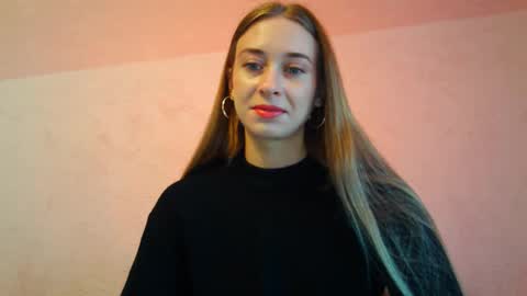 _aurora_sweet online show from October 13, 2025, 8:25 am