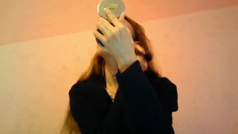 _aurora_sweet online show from October 28, 2025, 8:18 am