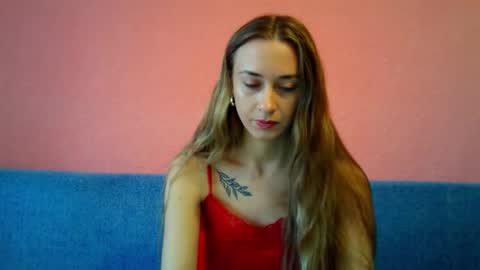 _aurora_sweet online show from November 17, 2025, 9:04 am