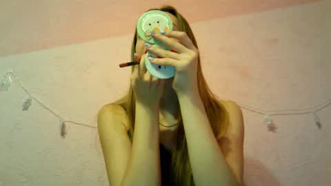 _aurora_sweet online show from November 24, 2025, 8:36 am