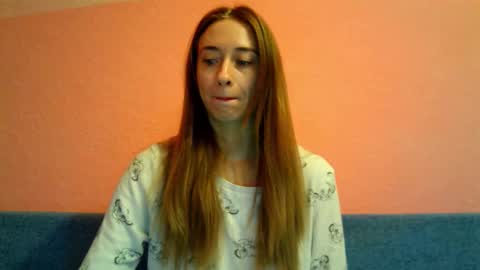 _aurora_sweet online show from December 3, 2025, 5:48 am
