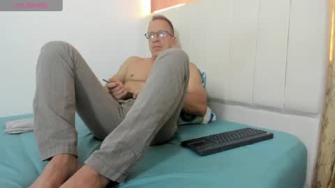 Snapshot of _axelking1_ chatting on July 1, 2026, 2:29 pm Axel online show from July 1, 2026, 2:29 pm