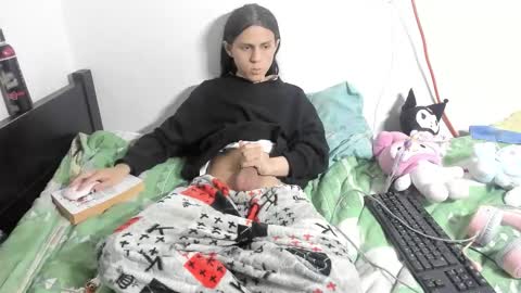 Snapshot of _baby_vi chatting on November 10, 2025, 11:59 pm _baby_vi online show from November 10, 2025, 11:59 pm