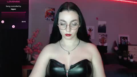 Tiffany online show from March 12, 2025, 7:02 am