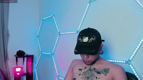 Lunita  online show from January 25, 2025, 11:00 pm