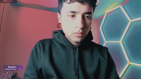 Lunita  online show from March 7, 2025, 8:11 pm