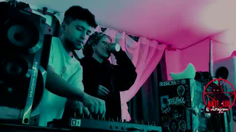 Lunita  online show from September 28, 2025, 12:16 am