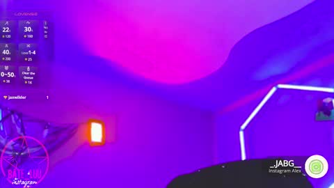 Lunita  online show from October 25, 2025, 11:54 pm