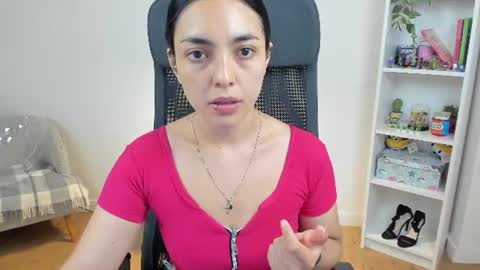 Bella Evans online show from June 16, 2026, 4:48 am