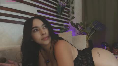 Snapshot of _bellerose chatting on April 25, 2026, 3:31 am Rose online show from April 25, 2026, 3:31 am