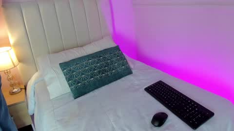 Snapshot of _bianca_18 chatting on January 20, 2025, 6:10 pm Hi guys i am Bianca online show from January 20, 2025, 6:10 pm