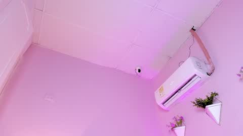 Snapshot of _bianca_18 chatting on February 6, 2025, 5:40 pm Hi guys i am Bianca online show from February 6, 2025, 5:40 pm