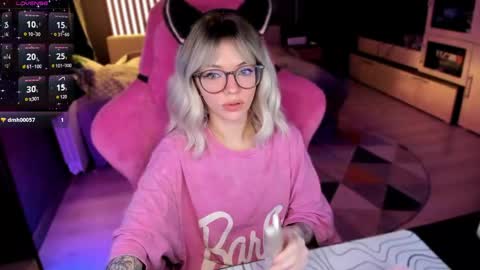 Olivia Subscribe to my Fansly -   online show from April 21, 2026, 11:29 pm