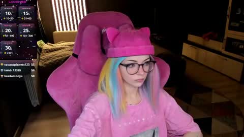 Snapshot of _black_fox__ chatting on August 5, 2026, 11:17 pm Olivia Subscribe to my Fansly - online show from August 5, 2026, 11:17 pm