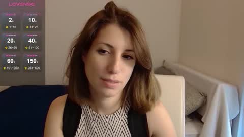 Laura online show from November 14, 2025, 10:58 am