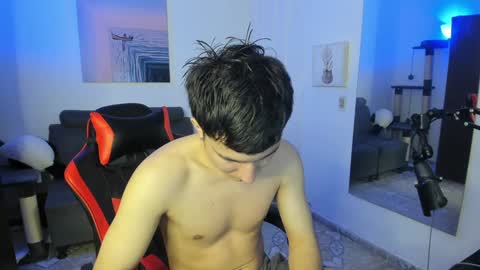 Snapshot of _blakee chatting on January 1, 2025, 1:37 am B L A K E online show from January 1, 2025, 1:37 am