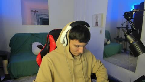 Snapshot of _blakee chatting on January 4, 2025, 2:14 am B L A K E online show from January 4, 2025, 2:14 am