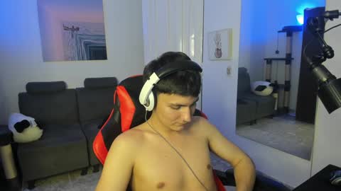 Snapshot of _blakee chatting on January 12, 2025, 6:06 am B L A K E online show from January 12, 2025, 6:06 am