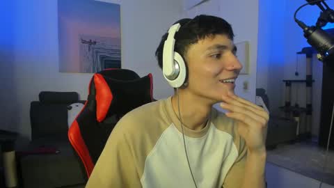 Snapshot of _blakee chatting on January 22, 2025, 6:42 am B L A K E online show from January 22, 2025, 6:42 am