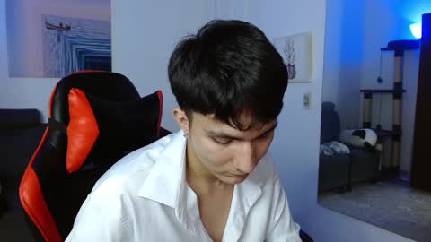 Snapshot of _blakee chatting on January 30, 2025, 5:41 am B L A K E online show from January 30, 2025, 5:41 am