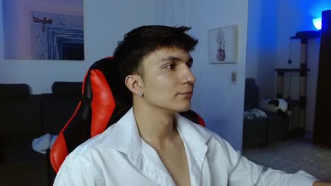 Snapshot of _blakee chatting on January 30, 2025, 8:43 am B L A K E online show from January 30, 2025, 8:43 am