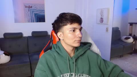 Snapshot of _blakee chatting on February 23, 2025, 1:46 am B L A K E online show from February 23, 2025, 1:46 am