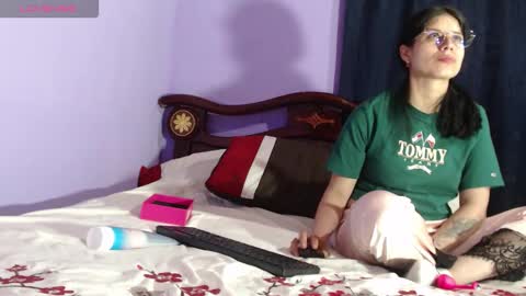 _boombom__ online show from October 10, 2025, 11:26 pm