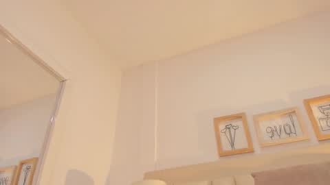 Brenda  online show from September 17, 2025, 7:48 pm