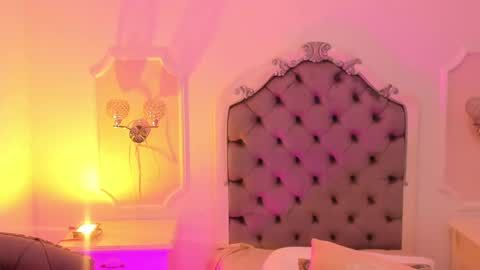 Brenda  online show from October 3, 2025, 7:44 pm