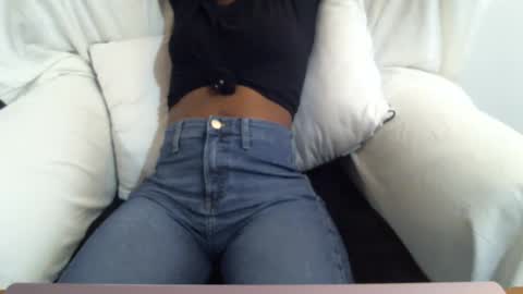 Snapshot of _bunny_b chatting on March 10, 2025, 10:04 am I will be back soon online show from March 10, 2025, 10:04 am