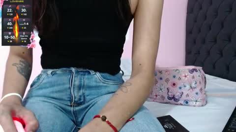  candy jade  online show from February 1, 2025, 12:37 pm