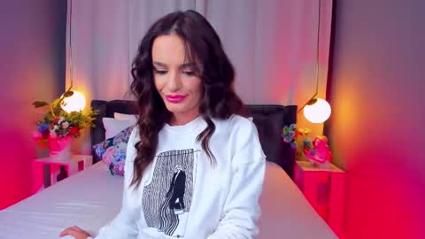 Snapshot of _carlawhite_ chatting on November 11, 2025, 4:45 am _carlawhite_ online show from November 11, 2025, 4:45 am