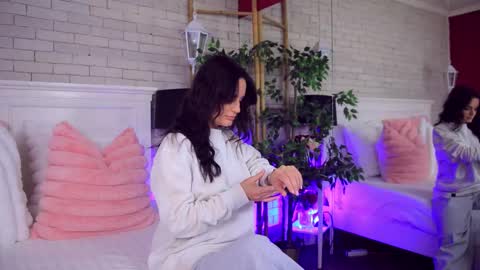 Snapshot of _carlawhite_ chatting on December 4, 2025, 4:22 am _carlawhite_ online show from December 4, 2025, 4:22 am