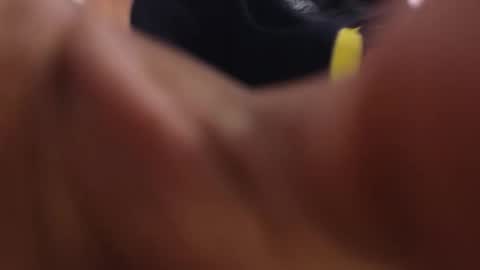 Caroline online show from April 17, 2026, 10:29 am