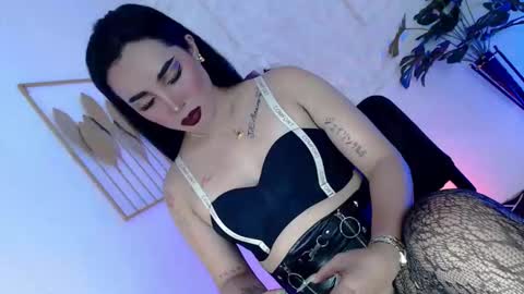 Caroline online show from October 3, 2025, 7:38 am