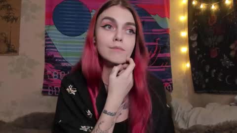 Caroline online show from February 15, 2025, 3:50 pm