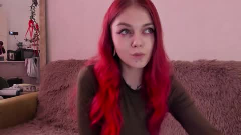 Caroline online show from September 24, 2025, 12:30 pm