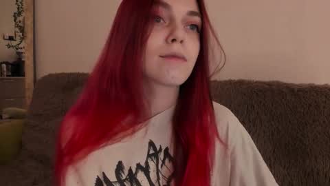 Caroline online show from October 24, 2025, 12:12 pm