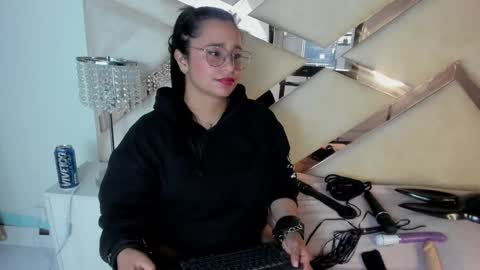 Caroline Sweet online show from January 10, 2025, 7:25 am