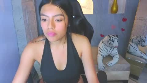 Snapshot of _charlottee_b chatting on May 27, 2026, 1:57 am _charlottee_b online show from May 27, 2026, 1:57 am