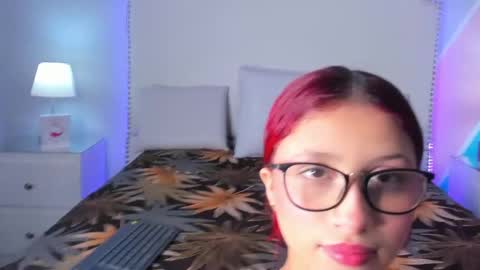 _cherry_fox online show from April 21, 2026, 12:00 pm