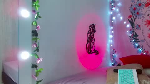 Katy online show from February 22, 2025, 4:29 am