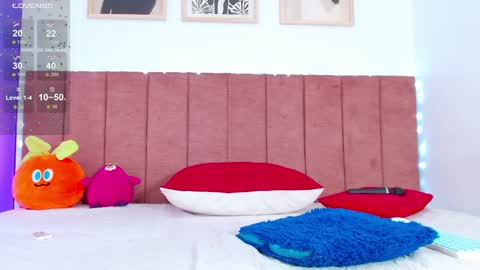 Snapshot of _chloeee chatting on April 9, 2026, 1:27 am Katy online show from April 9, 2026, 1:27 am