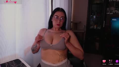 Snapshot of _chrissy__ chatting on May 18, 2026, 3:35 am Chrissy online show from May 18, 2026, 3:35 am