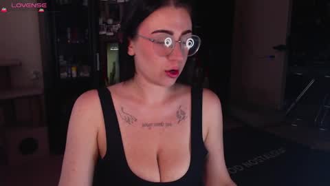 Snapshot of _chrissy__ chatting on June 5, 2026, 3:13 am Chrissy online show from June 5, 2026, 3:13 am