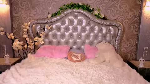 Cindy . online show from February 16, 2026, 5:36 am