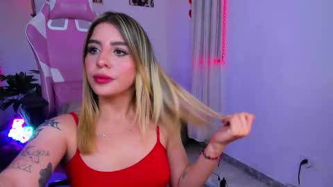  Chloe  online show from March 20, 2026, 5:01 am