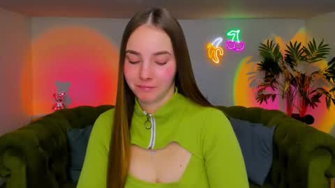 Erika online show from November 22, 2025, 6:23 am